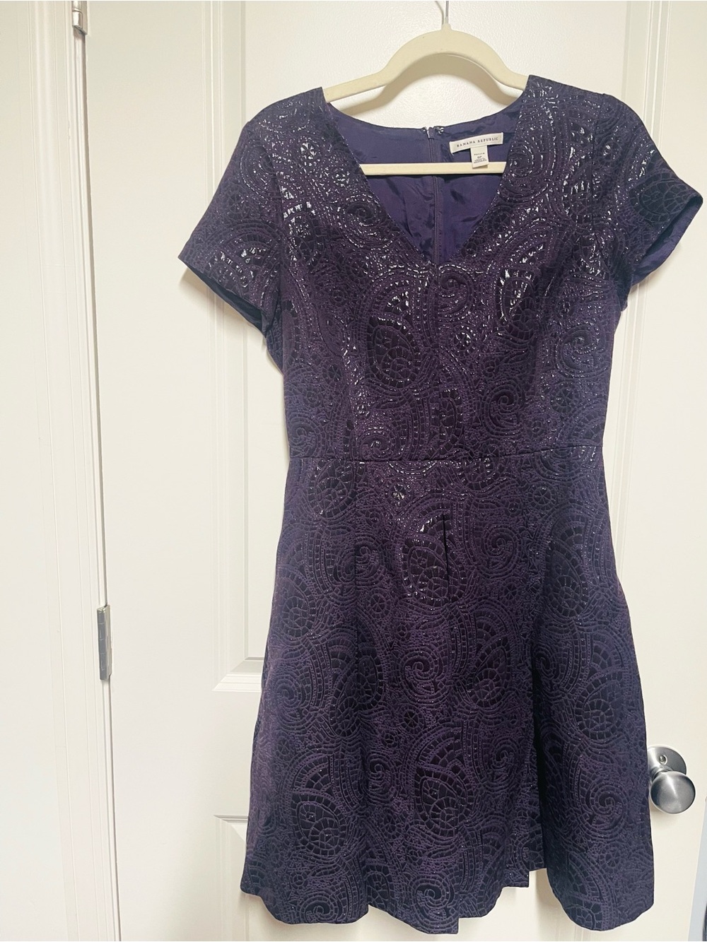 Banana Republic Purple Lace Fit & Flare Dress Size 6P Excellent Condition